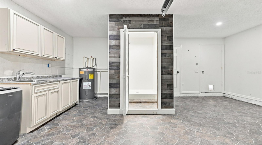 Riverview, Florida 33569, 5 Bedroom Bedrooms, ,2 Bathroombathrooms,Residential,For Sale,Fly Fishing,0,Mfrtb8542606