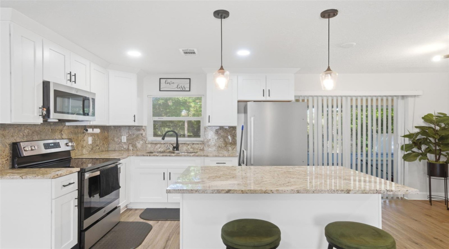 Orlando, Florida 32818, 3 Bedroom Bedrooms, ,2 Bathroombathrooms,Residential,For Sale,Gaymar,0,Mfro6407415