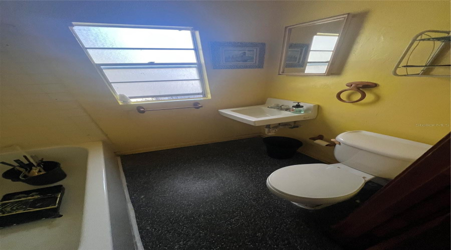 Hawthorne, Florida 32640, 3 Bedroom Bedrooms, ,1 Bathroombathrooms,Residential,For Sale,222Nd,0,Mfrgc537997