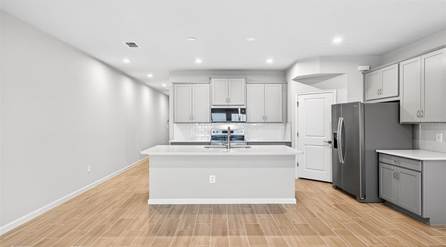 Parrish, Florida 34219, 3 Bedroom Bedrooms, ,2 Bathroombathrooms,Residential,For Sale,Aurelia,0,Mfrtb8510656