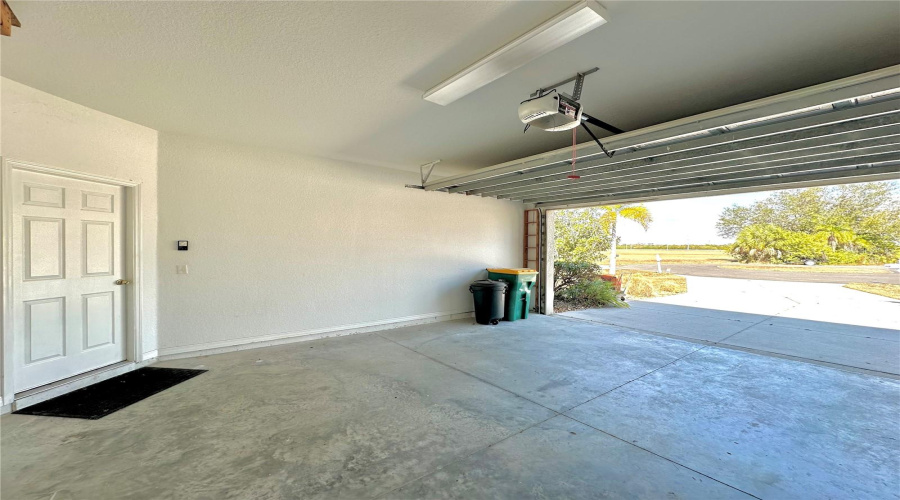 Punta Gorda, Florida 33955, 4 Bedroom Bedrooms, ,2 Bathroombathrooms,Residential,For Sale,Vienison Ln,0,Mfrc7522227