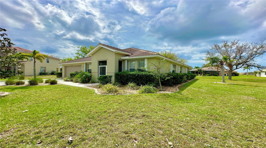 Punta Gorda, Florida 33955, 4 Bedroom Bedrooms, ,2 Bathroombathrooms,Residential,For Sale,Vienison Ln,0,Mfrc7522227