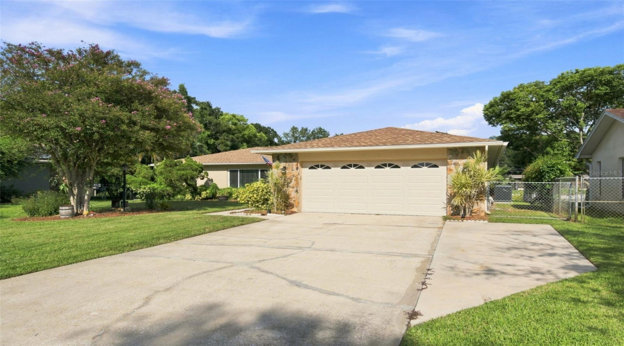 Seminole, Florida 33778, 3 Bedroom Bedrooms, ,2 Bathroombathrooms,Residential,For Sale,Seminole Forest,0,Mfrtb8542478