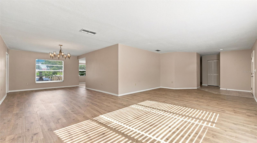 Dining Room &Amp; Living Room