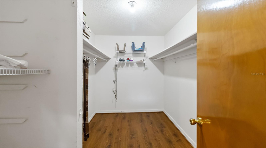 Clermont, Florida 34711, 3 Bedroom Bedrooms, ,2 Bathroombathrooms,Residential,For Sale,Lakeshore,0,Mfro6398144