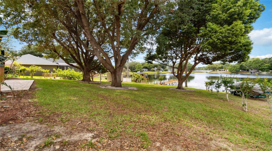 Clermont, Florida 34711, 3 Bedroom Bedrooms, ,2 Bathroombathrooms,Residential,For Sale,Lakeshore,0,Mfro6398144
