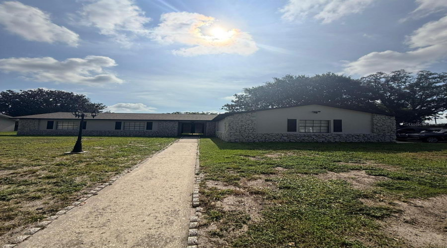 Orlando, Florida 32807, 3 Bedroom Bedrooms, ,2 Bathroombathrooms,Residential,For Sale,Angeline,0,Mfro6418387