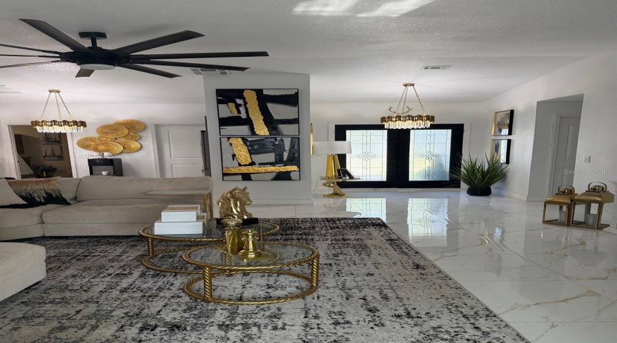 Orlando, Florida 32807, 3 Bedroom Bedrooms, ,2 Bathroombathrooms,Residential,For Sale,Angeline,0,Mfro6418387