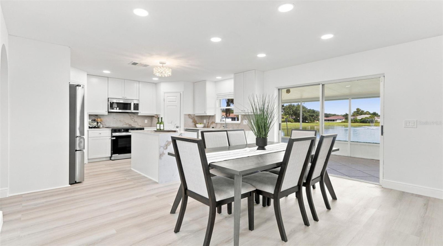 Winter Garden, Florida 34787, 5 Bedroom Bedrooms, ,2 Bathroombathrooms,Residential,For Sale,Regal Downs,0,Mfro6433640