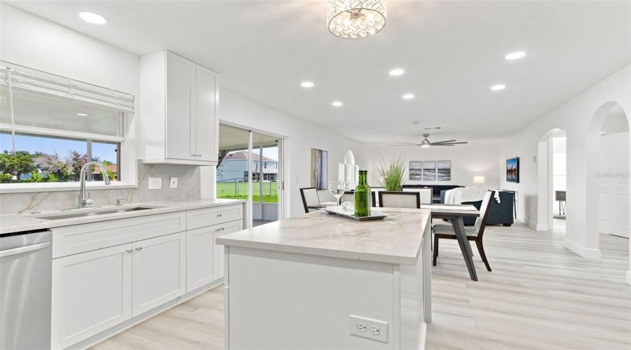 Winter Garden, Florida 34787, 5 Bedroom Bedrooms, ,2 Bathroombathrooms,Residential,For Sale,Regal Downs,0,Mfro6433640