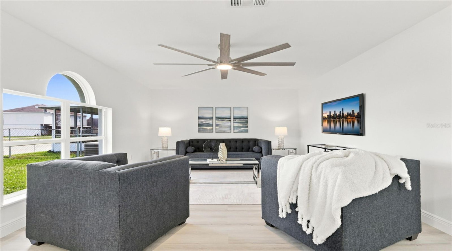 Winter Garden, Florida 34787, 5 Bedroom Bedrooms, ,2 Bathroombathrooms,Residential,For Sale,Regal Downs,0,Mfro6433640