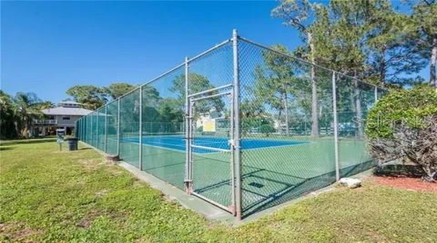 Tarpon Springs, Florida 34689, 2 Bedroom Bedrooms, ,2 Bathroombathrooms,Residential,For Sale,Sunset,0,Mfrtb8518065