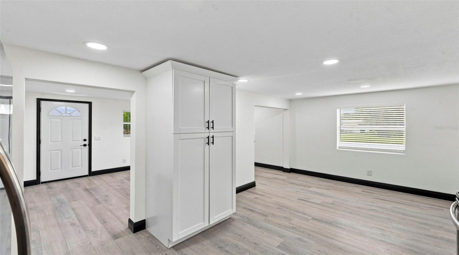 St Petersburg, Florida 33711, 3 Bedroom Bedrooms, ,1 Bathroombathrooms,Residential,For Sale,3Rd,0,Mfrtb8541037