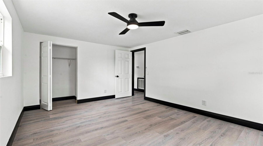 St Petersburg, Florida 33711, 3 Bedroom Bedrooms, ,1 Bathroombathrooms,Residential,For Sale,3Rd,0,Mfrtb8541037