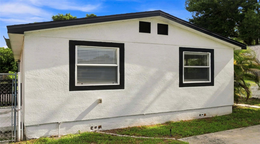 St Petersburg, Florida 33711, 3 Bedroom Bedrooms, ,1 Bathroombathrooms,Residential,For Sale,3Rd,0,Mfrtb8541037