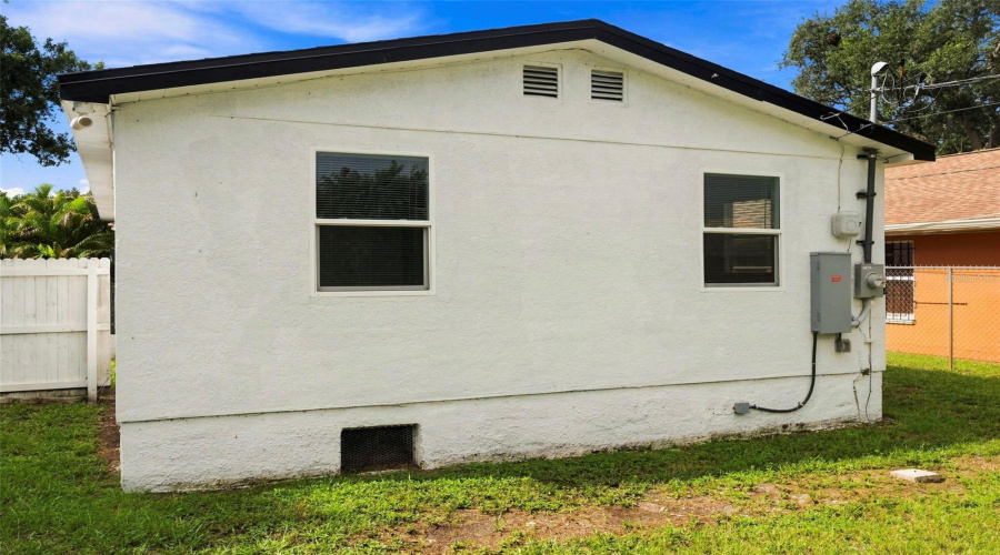 St Petersburg, Florida 33711, 3 Bedroom Bedrooms, ,1 Bathroombathrooms,Residential,For Sale,3Rd,0,Mfrtb8541037