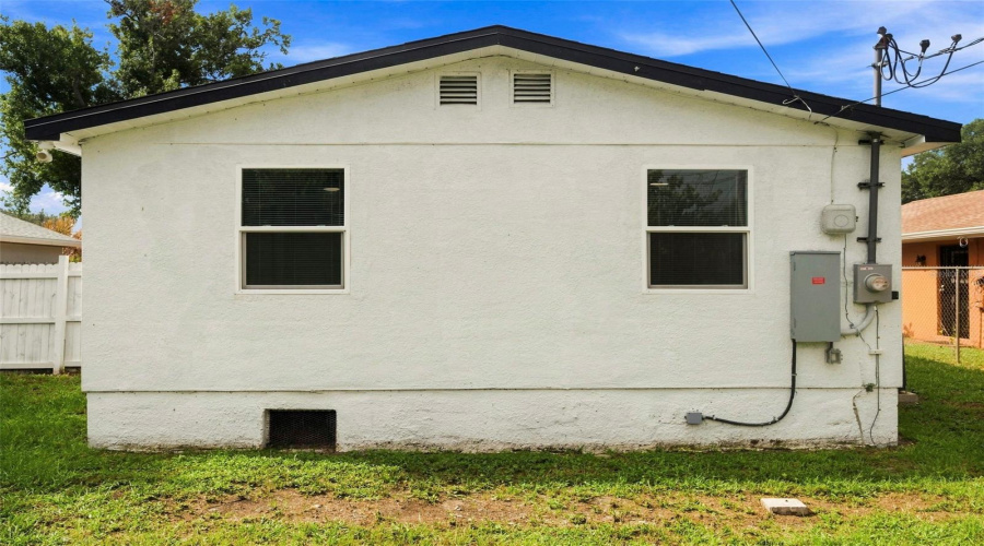 St Petersburg, Florida 33711, 3 Bedroom Bedrooms, ,1 Bathroombathrooms,Residential,For Sale,3Rd,0,Mfrtb8541037