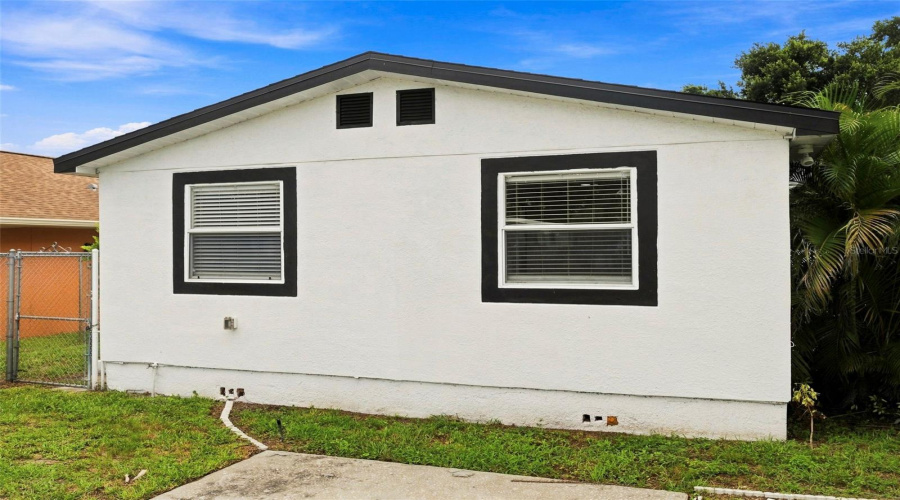 St Petersburg, Florida 33711, 3 Bedroom Bedrooms, ,1 Bathroombathrooms,Residential,For Sale,3Rd,0,Mfrtb8541037