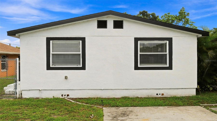 St Petersburg, Florida 33711, 3 Bedroom Bedrooms, ,1 Bathroombathrooms,Residential,For Sale,3Rd,0,Mfrtb8541037