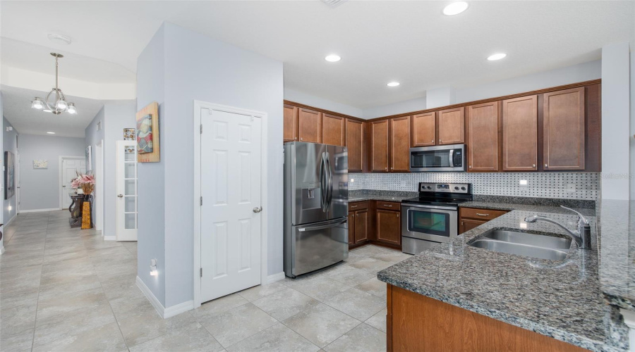 Holiday, Florida 34691, 3 Bedroom Bedrooms, ,2 Bathroombathrooms,Residential,For Sale,Parrot Fish,0,Mfrtb8542321