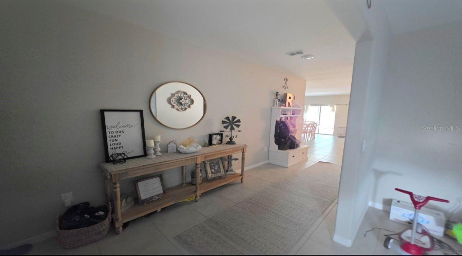Ruskin, Florida 33570, 4 Bedroom Bedrooms, ,2 Bathroombathrooms,Residential,For Sale,Flower Dust,0,Mfrtb8519037