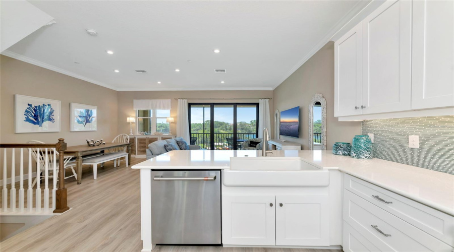 Sarasota, Florida 34231, 4 Bedroom Bedrooms, ,3 Bathroombathrooms,Residential,For Sale,Cannes,0,Mfra4703902