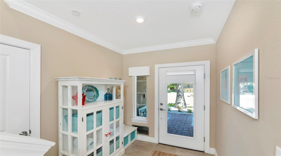 Sarasota, Florida 34231, 4 Bedroom Bedrooms, ,3 Bathroombathrooms,Residential,For Sale,Cannes,0,Mfra4703902