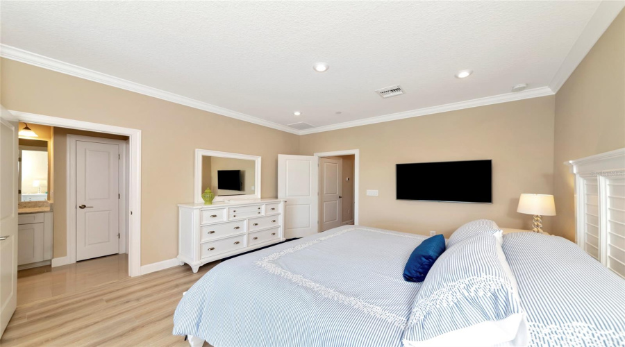 Sarasota, Florida 34231, 4 Bedroom Bedrooms, ,3 Bathroombathrooms,Residential,For Sale,Cannes,0,Mfra4703902