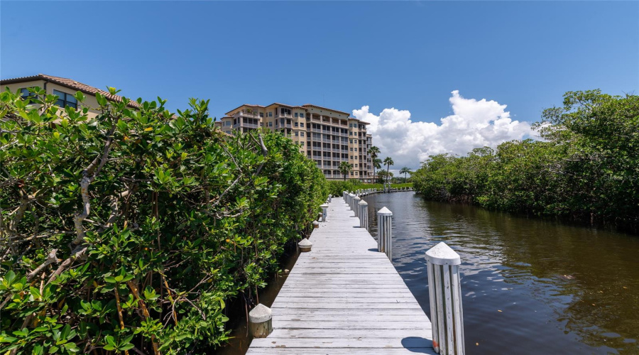 Sarasota, Florida 34231, 4 Bedroom Bedrooms, ,3 Bathroombathrooms,Residential,For Sale,Cannes,0,Mfra4703902