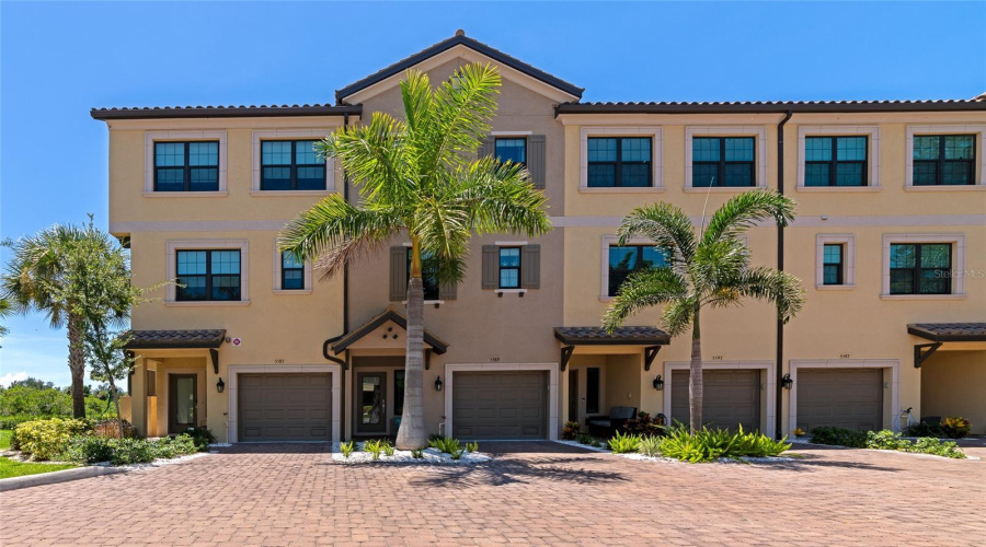 Sarasota, Florida 34231, 4 Bedroom Bedrooms, ,3 Bathroombathrooms,Residential,For Sale,Cannes,0,Mfra4703902