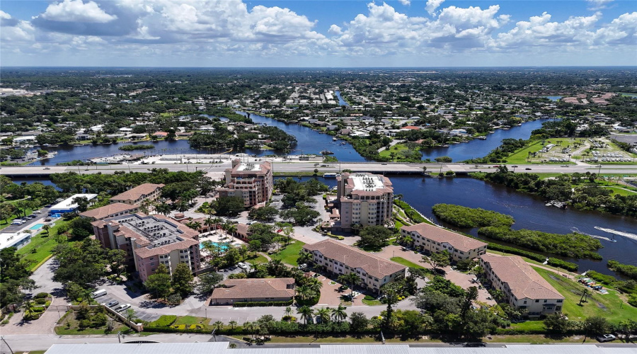 Sarasota, Florida 34231, 4 Bedroom Bedrooms, ,3 Bathroombathrooms,Residential,For Sale,Cannes,0,Mfra4703902