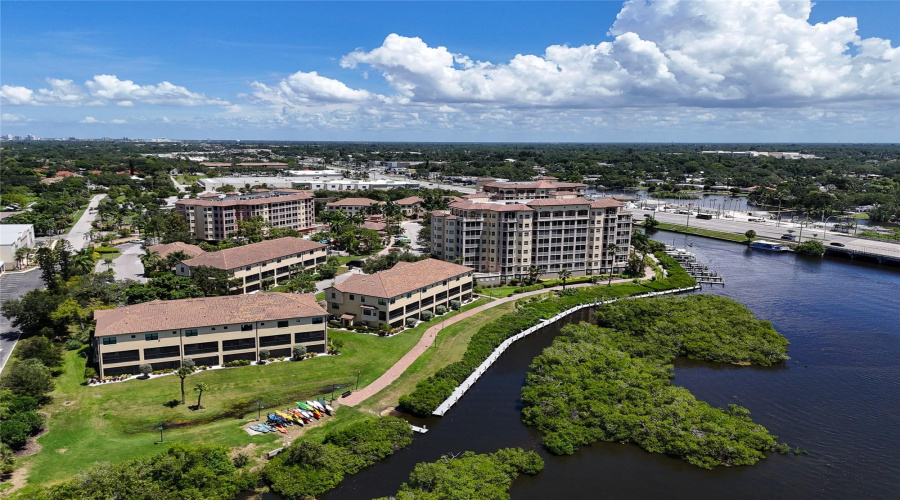 Sarasota, Florida 34231, 4 Bedroom Bedrooms, ,3 Bathroombathrooms,Residential,For Sale,Cannes,0,Mfra4703902