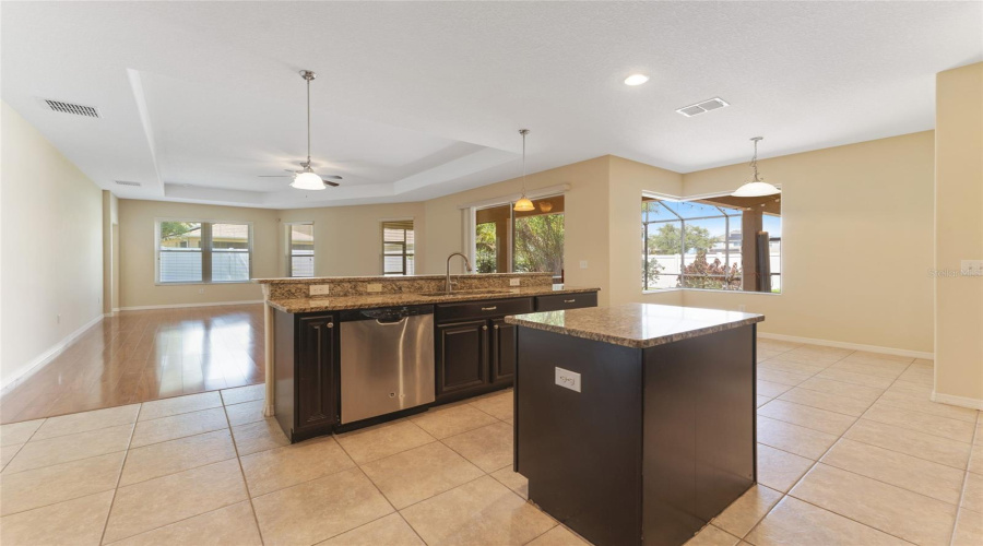Ruskin, Florida 33570, 4 Bedroom Bedrooms, ,3 Bathroombathrooms,Residential,For Sale,Yukon Cliff,0,Mfrtb8539066