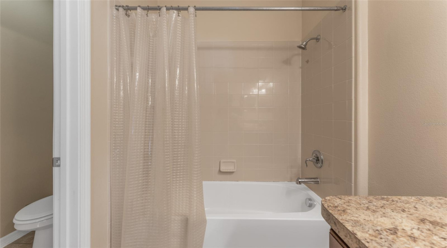 Ruskin, Florida 33570, 4 Bedroom Bedrooms, ,3 Bathroombathrooms,Residential,For Sale,Yukon Cliff,0,Mfrtb8539066