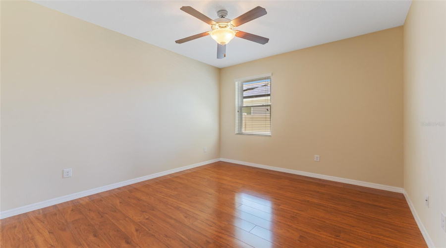 Ruskin, Florida 33570, 4 Bedroom Bedrooms, ,3 Bathroombathrooms,Residential,For Sale,Yukon Cliff,0,Mfrtb8539066