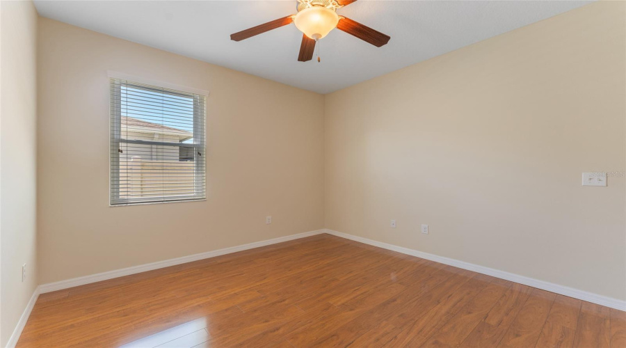 Ruskin, Florida 33570, 4 Bedroom Bedrooms, ,3 Bathroombathrooms,Residential,For Sale,Yukon Cliff,0,Mfrtb8539066