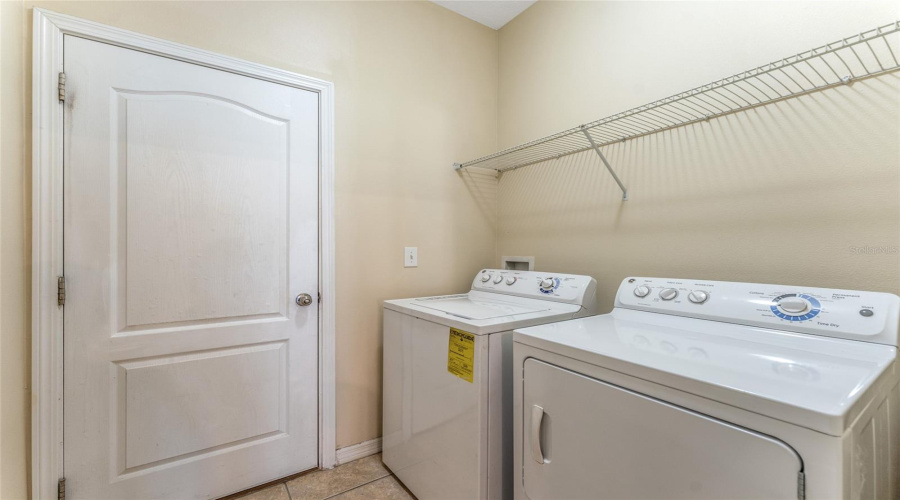 Ruskin, Florida 33570, 4 Bedroom Bedrooms, ,3 Bathroombathrooms,Residential,For Sale,Yukon Cliff,0,Mfrtb8539066
