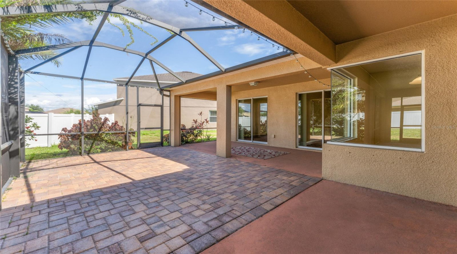 Ruskin, Florida 33570, 4 Bedroom Bedrooms, ,3 Bathroombathrooms,Residential,For Sale,Yukon Cliff,0,Mfrtb8539066