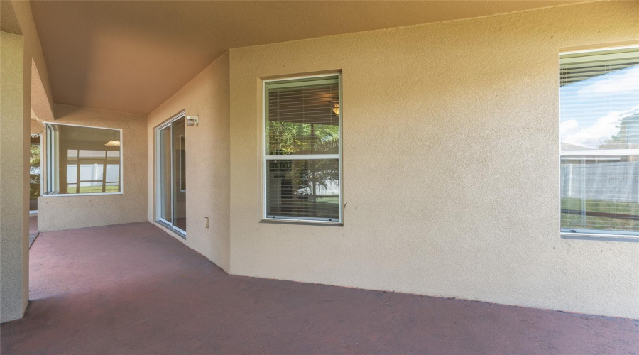 Ruskin, Florida 33570, 4 Bedroom Bedrooms, ,3 Bathroombathrooms,Residential,For Sale,Yukon Cliff,0,Mfrtb8539066