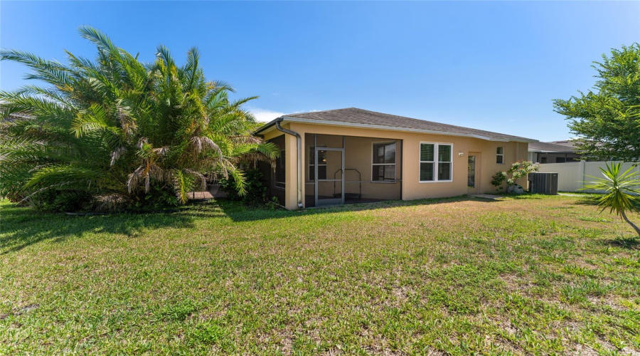 Ruskin, Florida 33570, 4 Bedroom Bedrooms, ,3 Bathroombathrooms,Residential,For Sale,Yukon Cliff,0,Mfrtb8539066