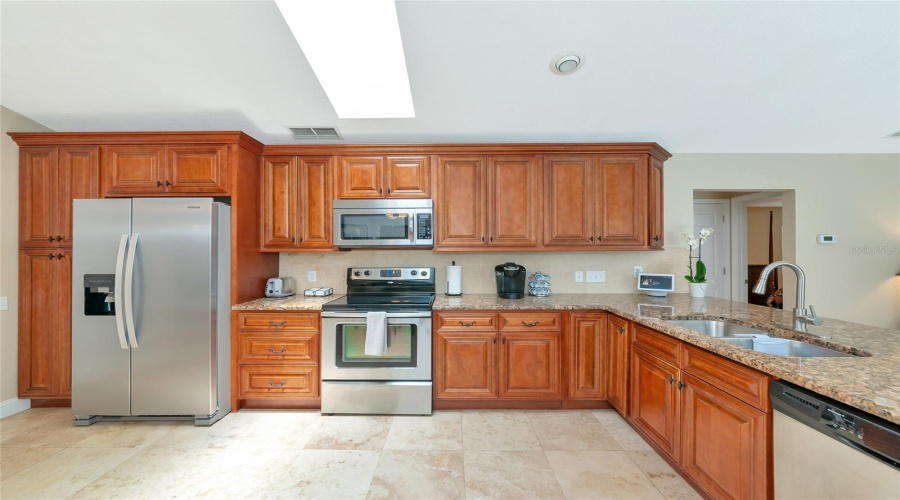 Osprey, Florida 34229, 3 Bedroom Bedrooms, ,2 Bathroombathrooms,Residential,For Sale,Landview,0,Mfra4697993