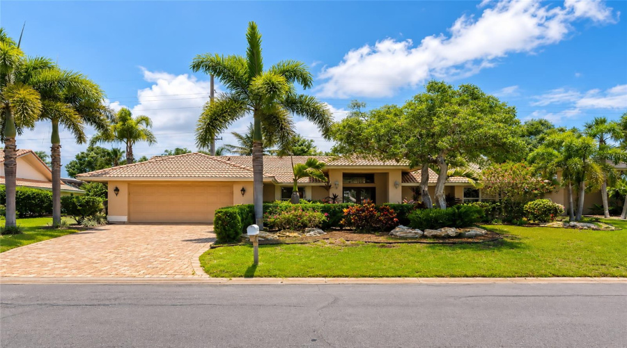 Osprey, Florida 34229, 3 Bedroom Bedrooms, ,2 Bathroombathrooms,Residential,For Sale,Landview,0,Mfra4697993
