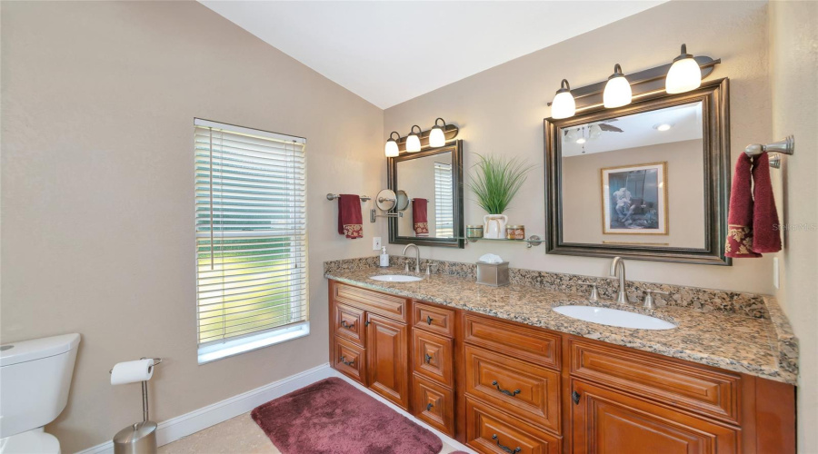Osprey, Florida 34229, 3 Bedroom Bedrooms, ,2 Bathroombathrooms,Residential,For Sale,Landview,0,Mfra4697993