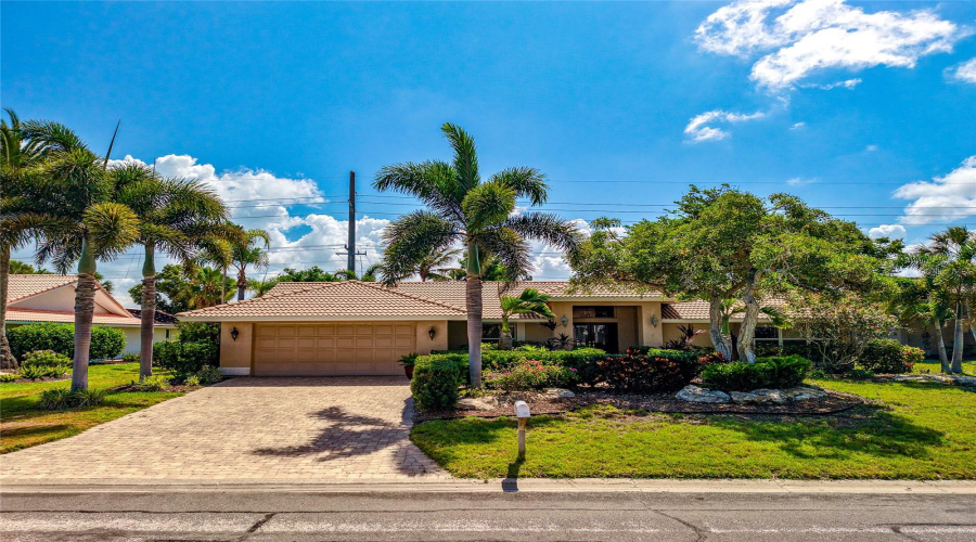Osprey, Florida 34229, 3 Bedroom Bedrooms, ,2 Bathroombathrooms,Residential,For Sale,Landview,0,Mfra4697993