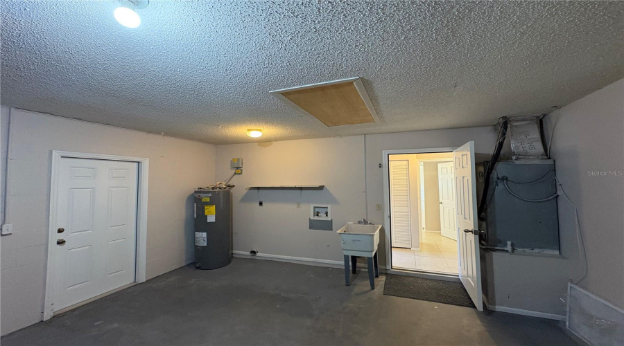 Garage / Laundry Area A/C