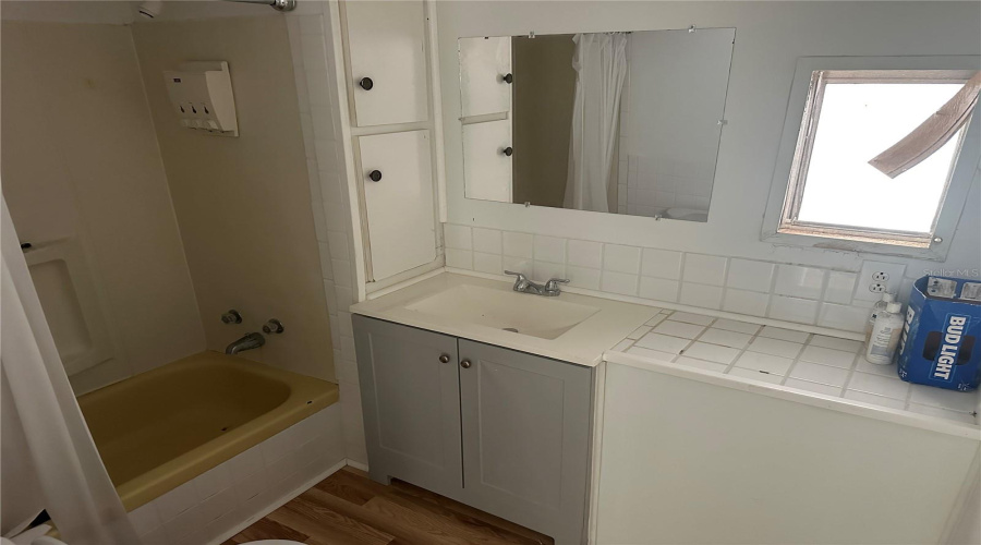 St Petersburg, Florida 33709, 2 Bedroom Bedrooms, ,1 Bathroombathrooms,Residential,For Sale,66Th,0,Mfrtb8535506