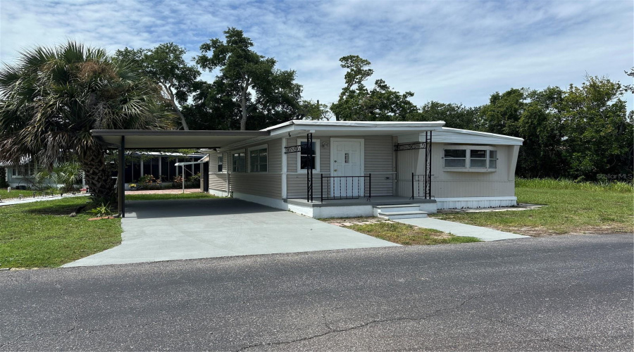 St Petersburg, Florida 33709, 2 Bedroom Bedrooms, ,1 Bathroombathrooms,Residential,For Sale,66Th,0,Mfrtb8535506