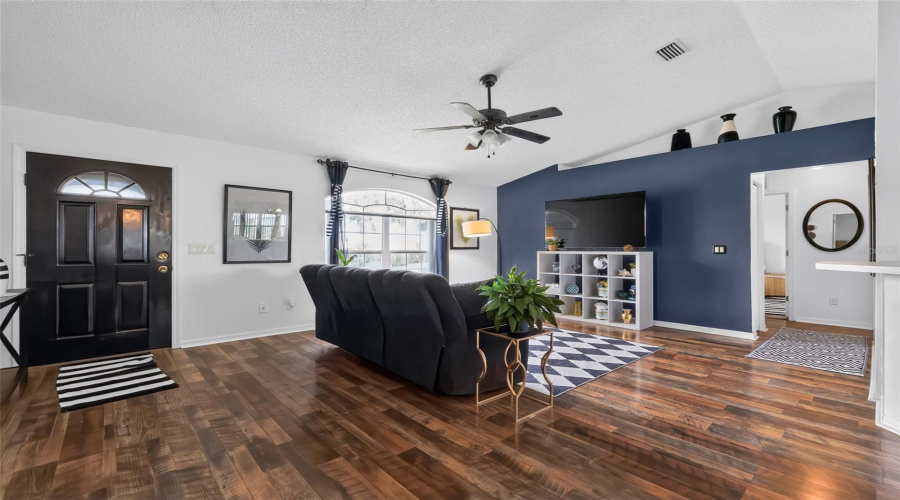 Ocala, Florida 34473, 3 Bedroom Bedrooms, ,2 Bathroombathrooms,Residential,For Sale,143Rd Place,0,Mfro6434397