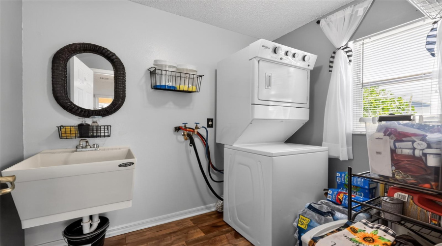 Ocala, Florida 34473, 3 Bedroom Bedrooms, ,2 Bathroombathrooms,Residential,For Sale,143Rd Place,0,Mfro6434397