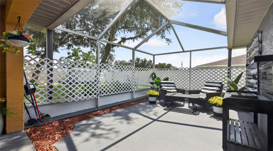 Ocala, Florida 34473, 3 Bedroom Bedrooms, ,2 Bathroombathrooms,Residential,For Sale,143Rd Place,0,Mfro6434397